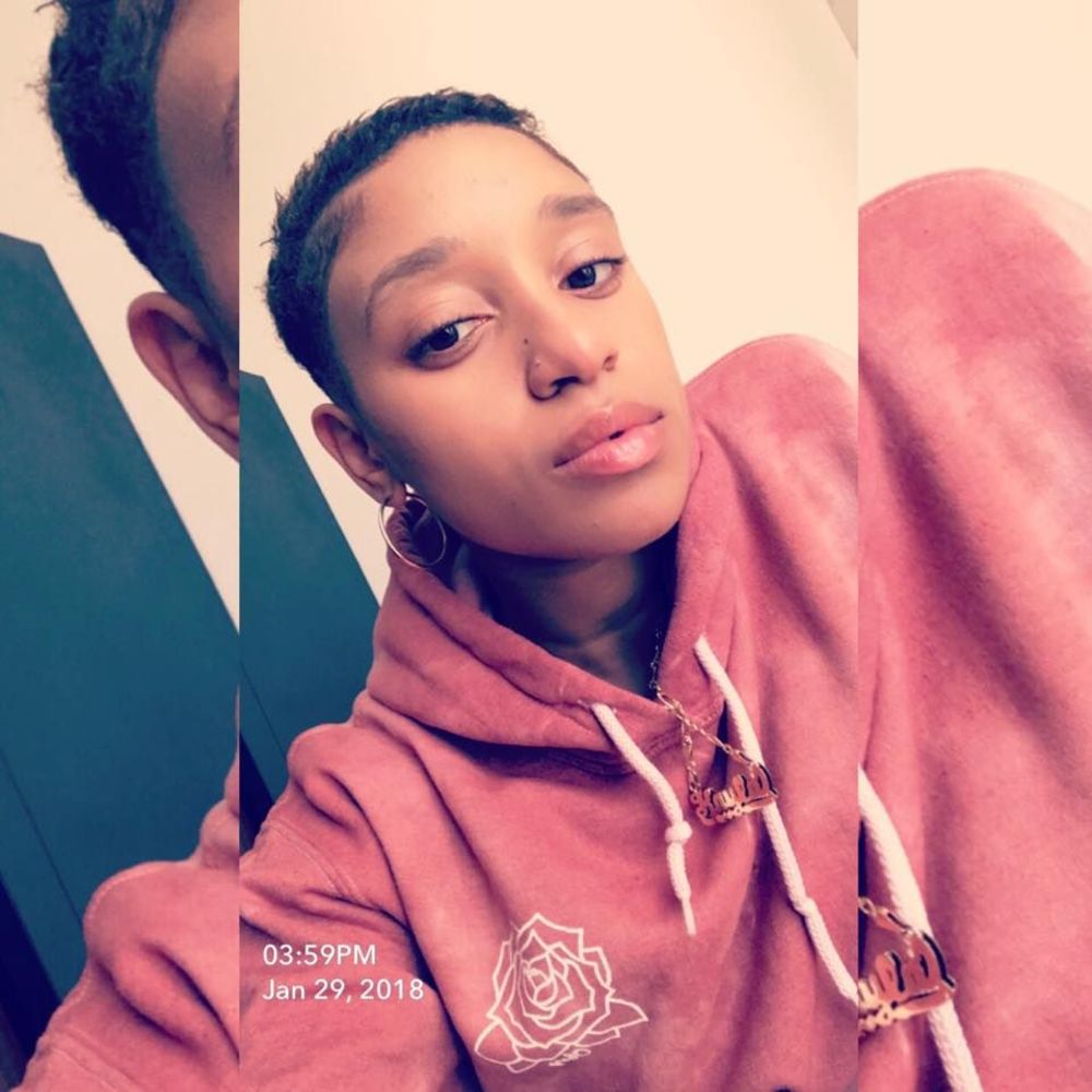 Meet your Posher, Kayla